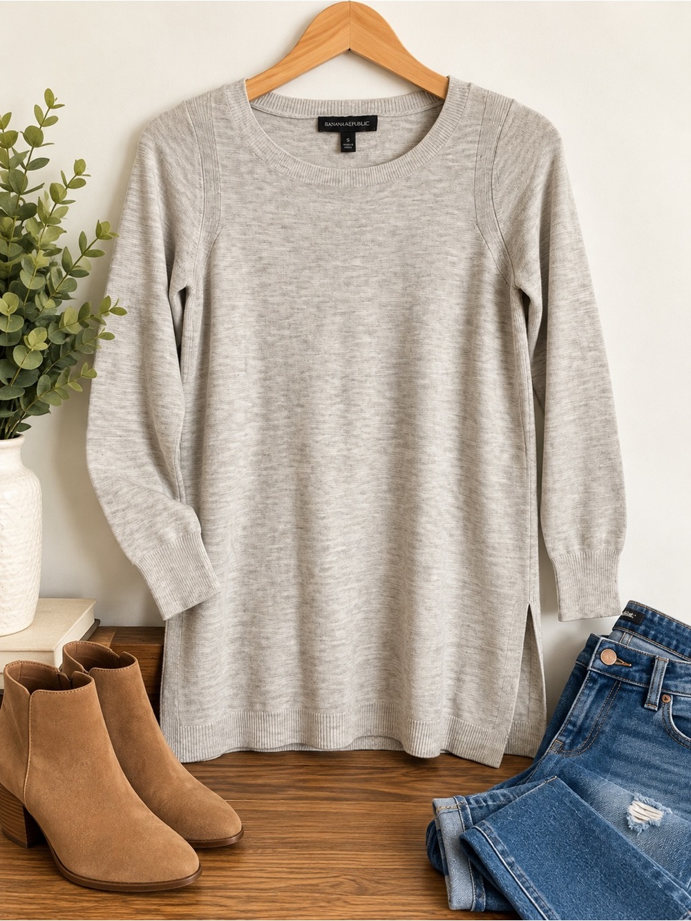 Banana Republic Heather Light Gray Crewneck Tunic Sweater